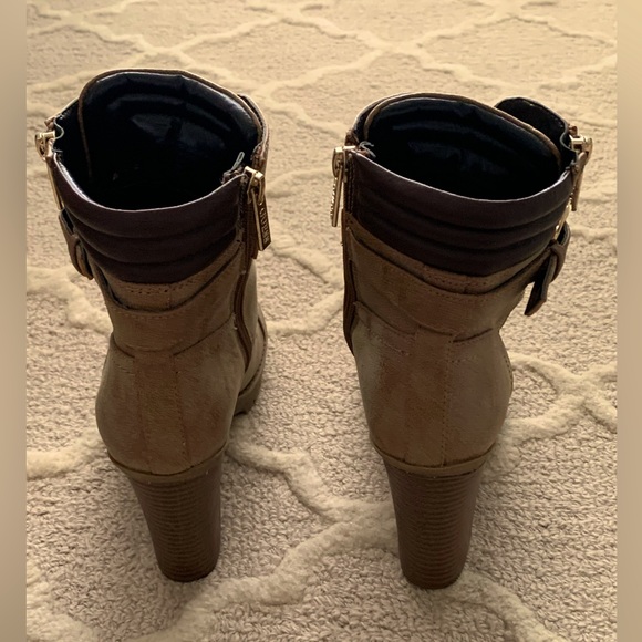 Guess zip & tie Booties Light Brown Tan 3.5 inch heels Women’s 6.5 M Like New - Picture 3 of 7